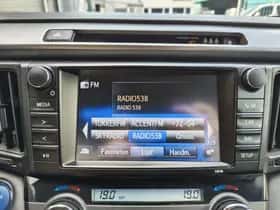 Toyota RAV4 (2018) thumbnail 16
