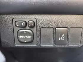 Toyota RAV4 (2018) thumbnail 23