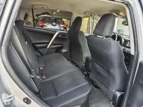 Toyota RAV4 (2018) thumbnail 29