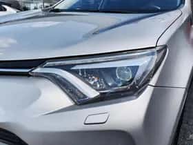 Toyota RAV4 (2018) thumbnail 33
