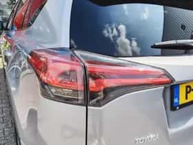 Toyota RAV4 (2018) thumbnail 34