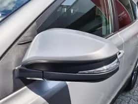 Toyota RAV4 (2018) thumbnail 35