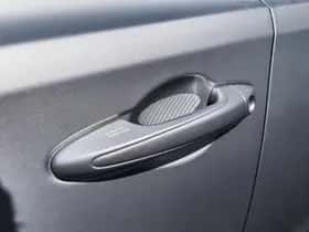 Toyota RAV4 (2018) thumbnail 36