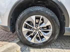 Toyota RAV4 (2018) thumbnail 37