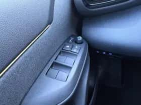 Toyota Yaris Cross (2022) thumbnail 27