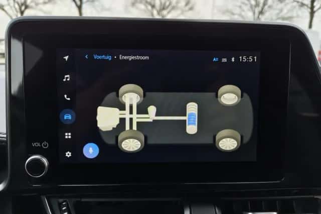 Toyota C-HR (2023) thumbnail 17