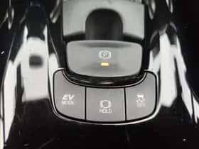 Toyota C-HR (2023) thumbnail 23