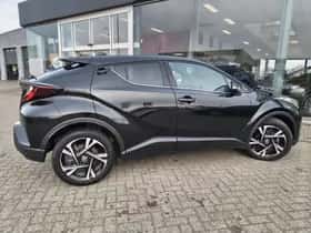 Toyota C-HR (2023) thumbnail 4