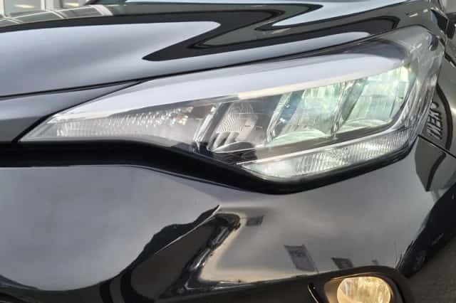 Toyota C-HR (2023) thumbnail 35