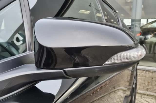 Toyota C-HR (2023) thumbnail 37