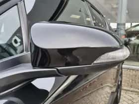 Toyota C-HR (2023) thumbnail 37