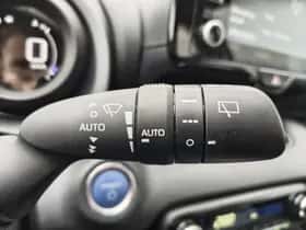Toyota Yaris (2024) thumbnail 11