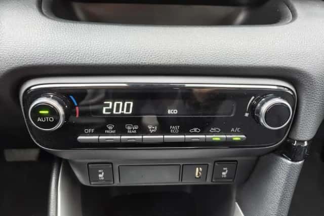 Toyota Yaris (2024) thumbnail 17
