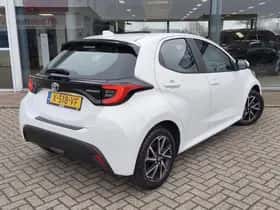 Toyota Yaris (2024) thumbnail 4