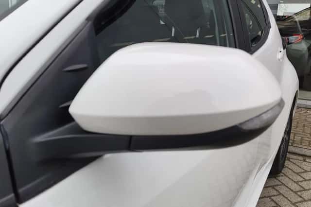 Toyota Yaris (2024) thumbnail 33
