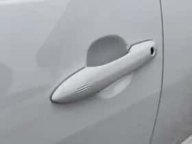 Toyota Yaris (2024) thumbnail 34