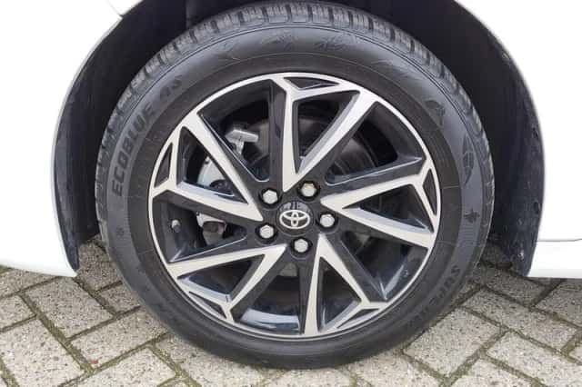 Toyota Yaris (2024) thumbnail 35