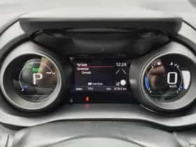 Toyota Yaris (2024) thumbnail 9