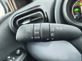Toyota Yaris (2022) thumbnail 11