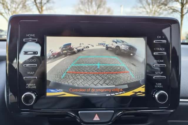Toyota Yaris (2022) thumbnail 18