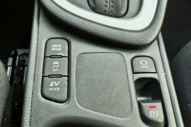 Toyota Yaris (2022) thumbnail 21