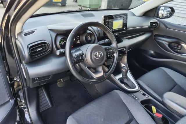 Toyota Yaris (2022) thumbnail 24