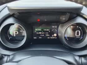 Toyota Yaris (2022) thumbnail 10