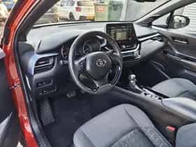 Toyota C-HR (2020) thumbnail 28