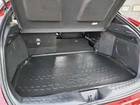 Toyota C-HR (2020) thumbnail 35