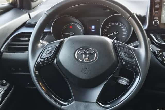 Toyota C-HR (2020) thumbnail 10