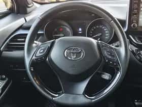 Toyota C-HR (2020) thumbnail 10