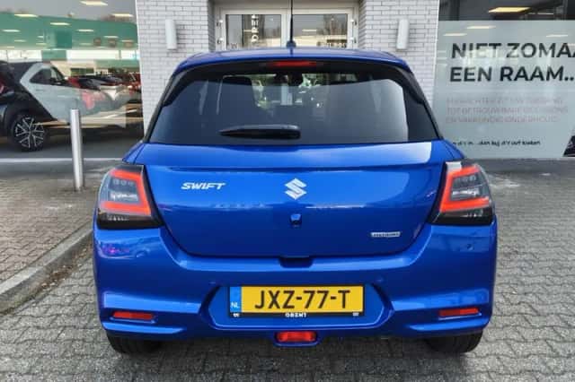 Suzuki Swift (2025) thumbnail 7