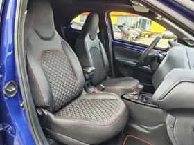 Toyota Aygo (2023) thumbnail 29