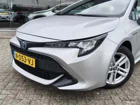 Toyota Corolla (2022) thumbnail 2