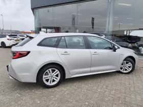 Toyota Corolla (2022) thumbnail 5
