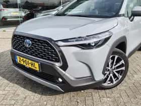 Toyota Corolla (2023) thumbnail 2