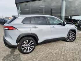 Toyota Corolla (2023) thumbnail 5