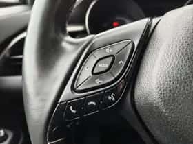 Toyota C-HR (2020) thumbnail 13