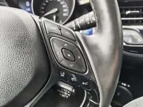 Toyota C-HR (2020) thumbnail 14