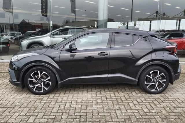 Toyota C-HR (2020) thumbnail 3