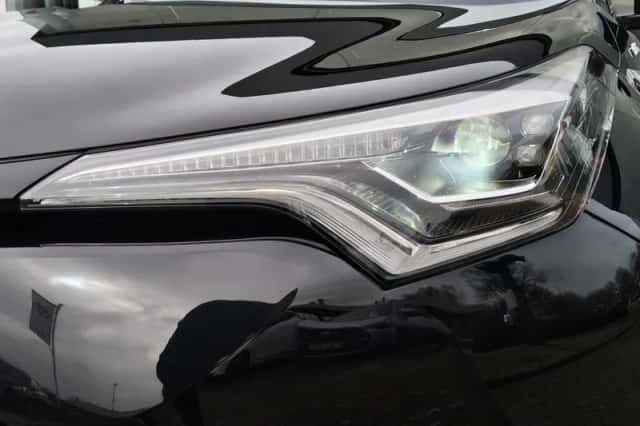 Toyota C-HR (2020) thumbnail 37