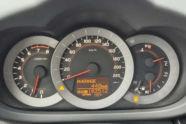 Toyota RAV4 (2010) thumbnail 11