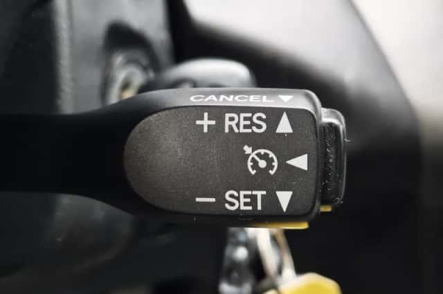 Toyota RAV4 (2010) thumbnail 14