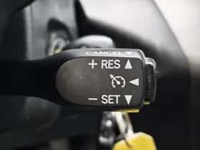 Toyota RAV4 (2010) thumbnail 14