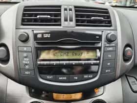 Toyota RAV4 (2010) thumbnail 15