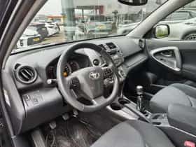 Toyota RAV4 (2010) thumbnail 23