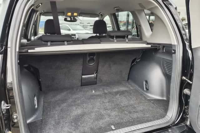 Toyota RAV4 (2010) thumbnail 28