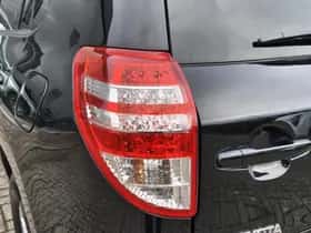 Toyota RAV4 (2010) thumbnail 32