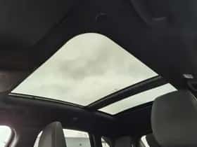 Ford Kuga (2023) thumbnail 9