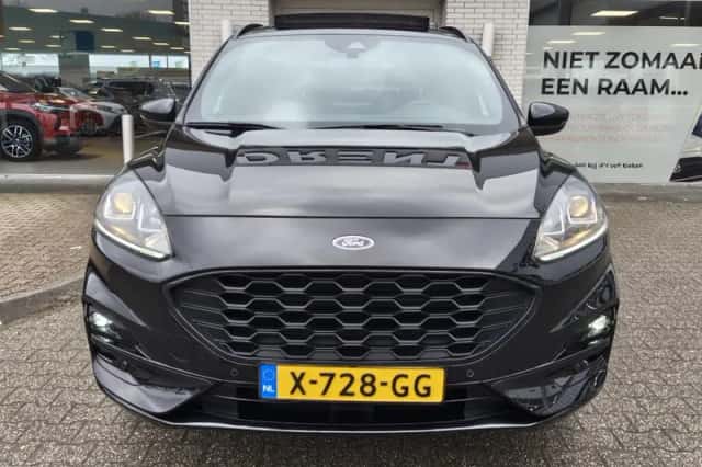Ford Kuga (2023) thumbnail 6